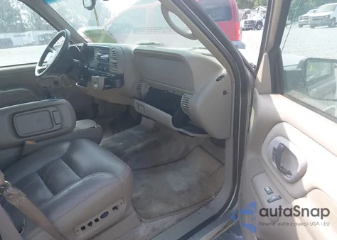 1999 GMC Suburban 1500 Sl z USA, uszkodzony, nr VIN 3GKEC16R4XG545833